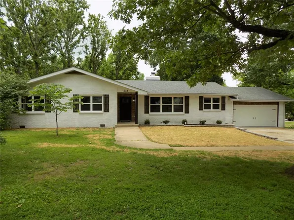 633 E Eldon St, Saint James, MO 65559