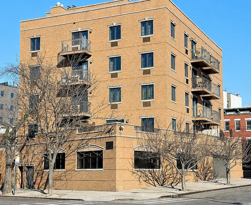 2214 Astoria Blvd #5