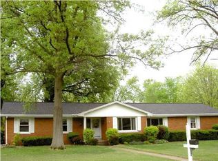 7430 Taylor Ave, Evansville, IN 47715