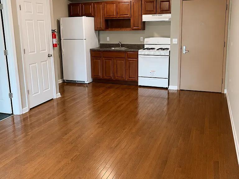 59 Park Ave #205 — Photo 2