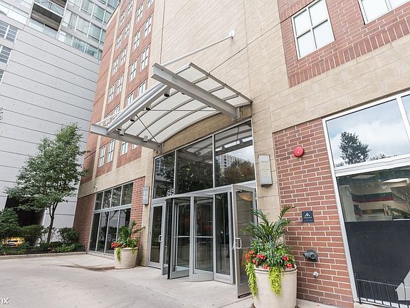 2019_8_14_645_N_Kingsbury_Unit_1708_5