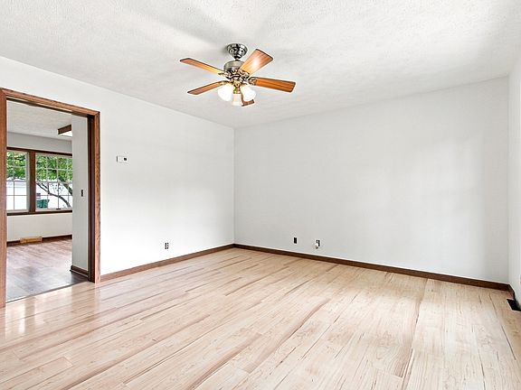 5th image of 335-337 1st St