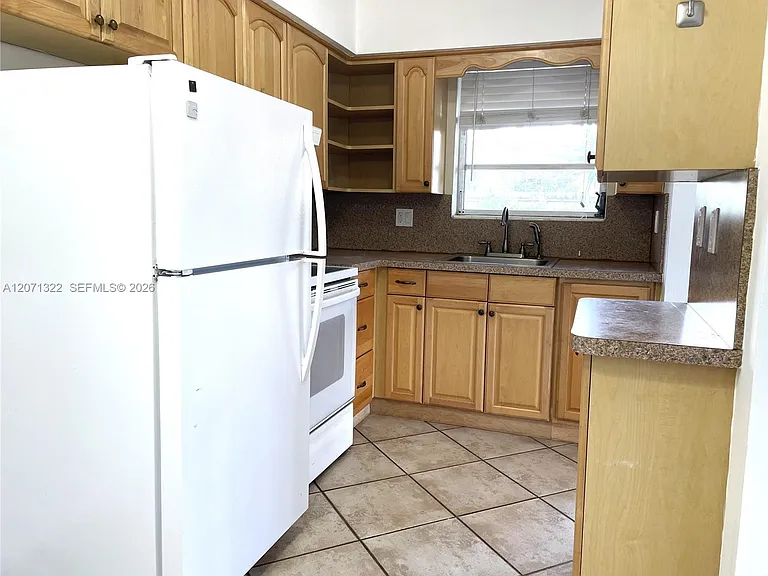 225 NW 23rd St #1 — Photo 6