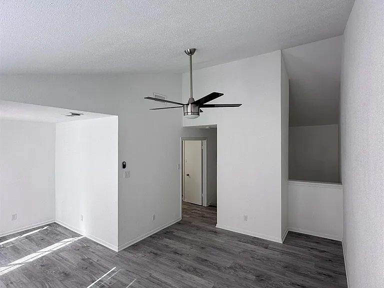 2121 El Paseo St #2202 — Photo 18