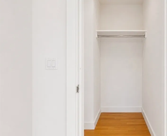 400 Stuart St #18G — Photo 9