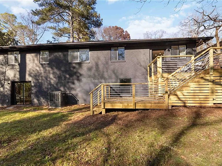 2995 Pasadena Dr — Photo 30