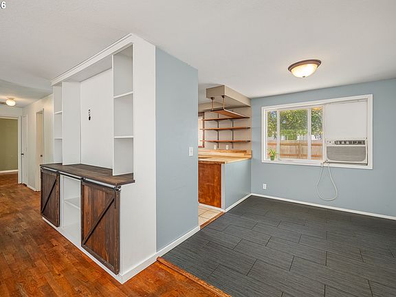 4th image of 260 35th St