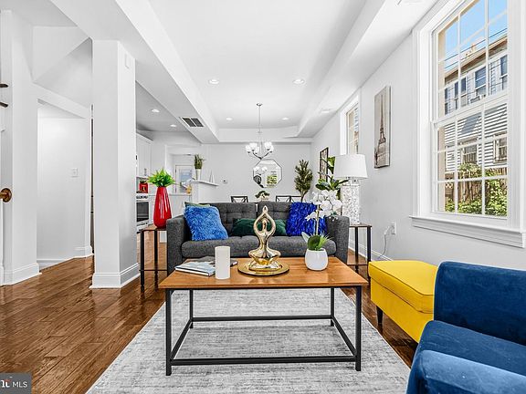 5th image of 507 Lamont St NW