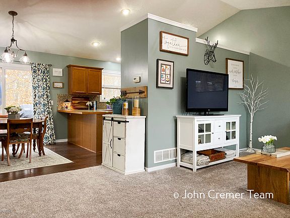 5th image of 12680 Goldenrod Ct