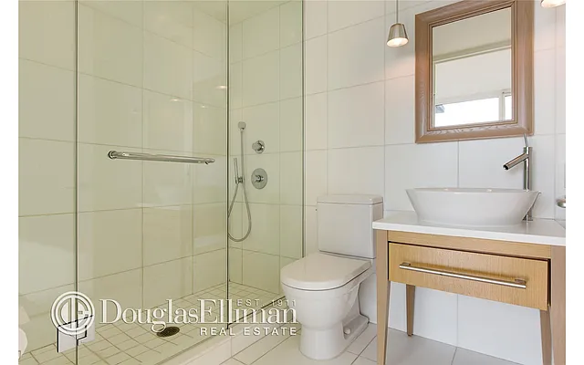 Rented by Douglas Elliman | media 23