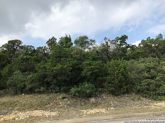 4th image of 8215 Plum Valley Dr