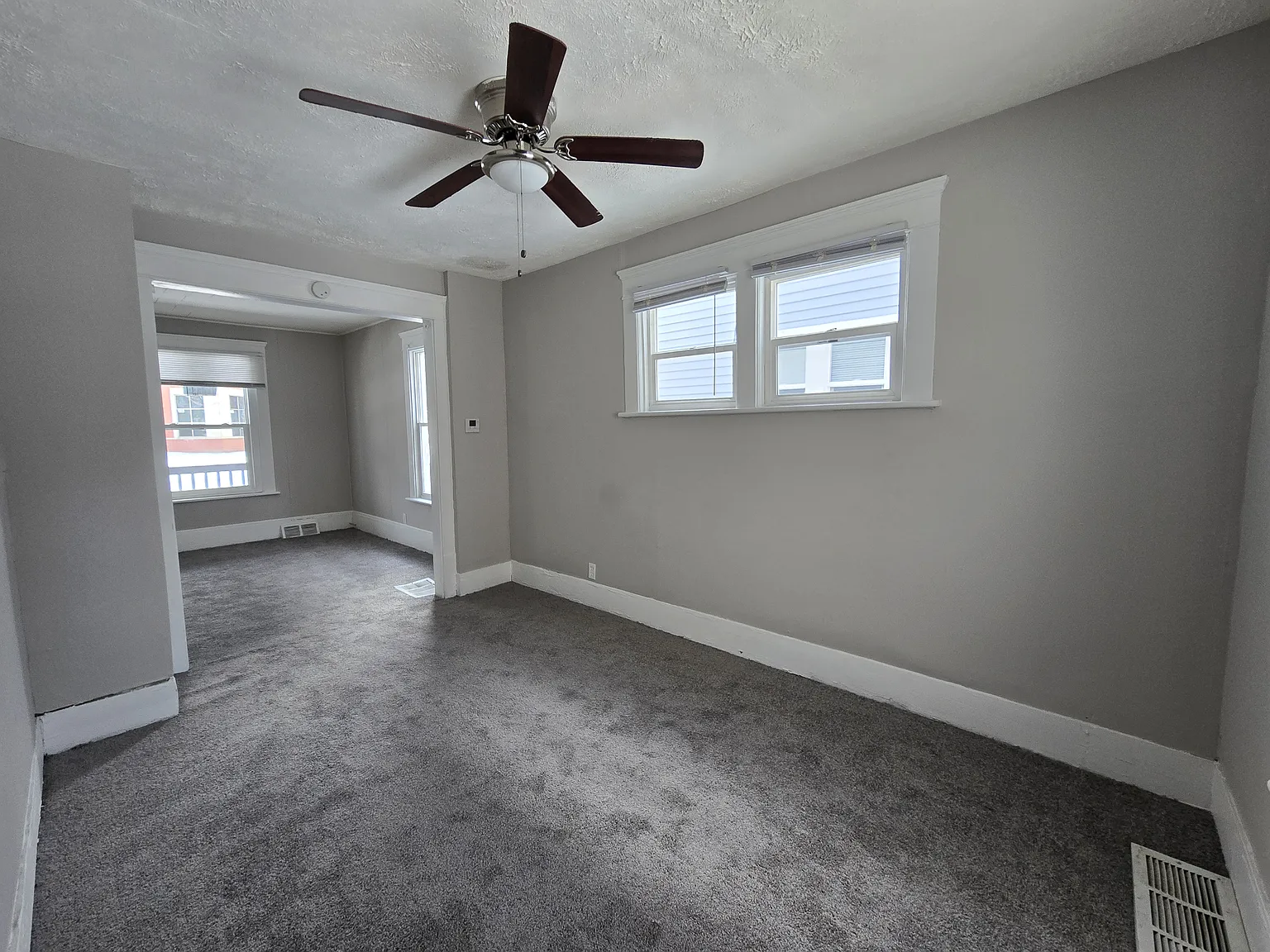 4 bed, 1032 sqft, $1,100 — Photo 4