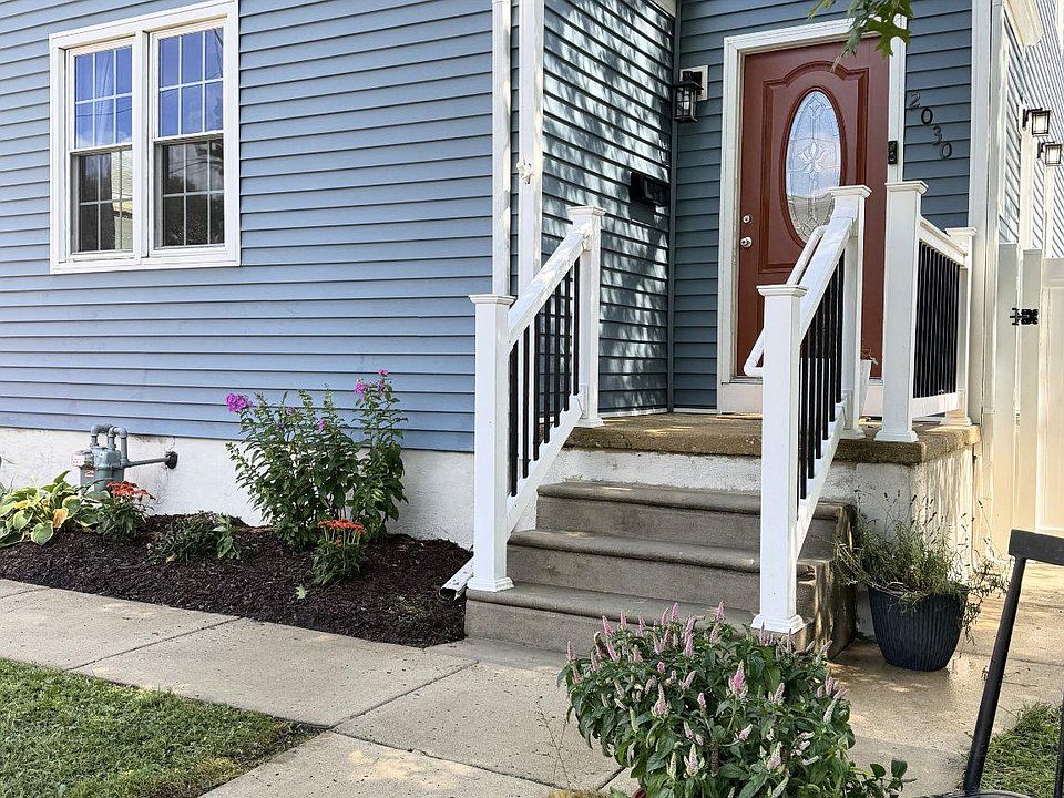 1st image of 2030 Sycamore St