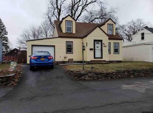 1035 Wallace Ave, Schenectady, NY 12306