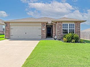 5890 E 148th Pl S, Bixby, OK 74008