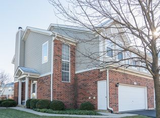 115 Chestnut Hills Cir, Burr Ridge, IL 60527