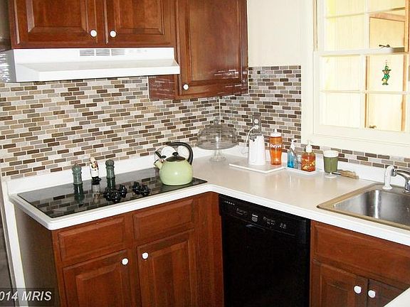 5th image of 13303 Melville Ln