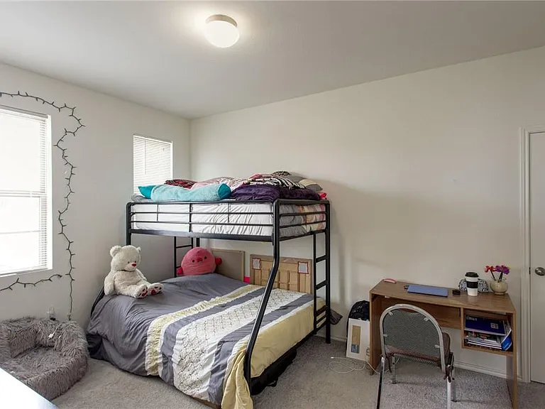 9109 Garnet Dr — Photo 25