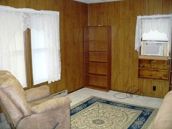 4th image of 204 S Eaton Ave