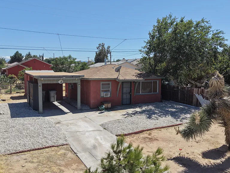 16459 Willow St — Photo 4
