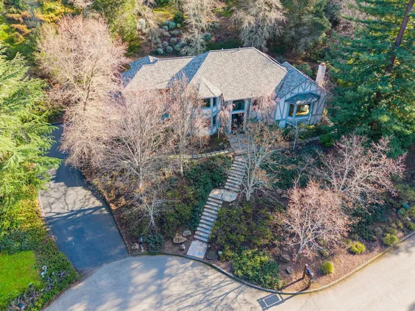 11913 Murietta Ln, Los Altos Hills, CA 94022