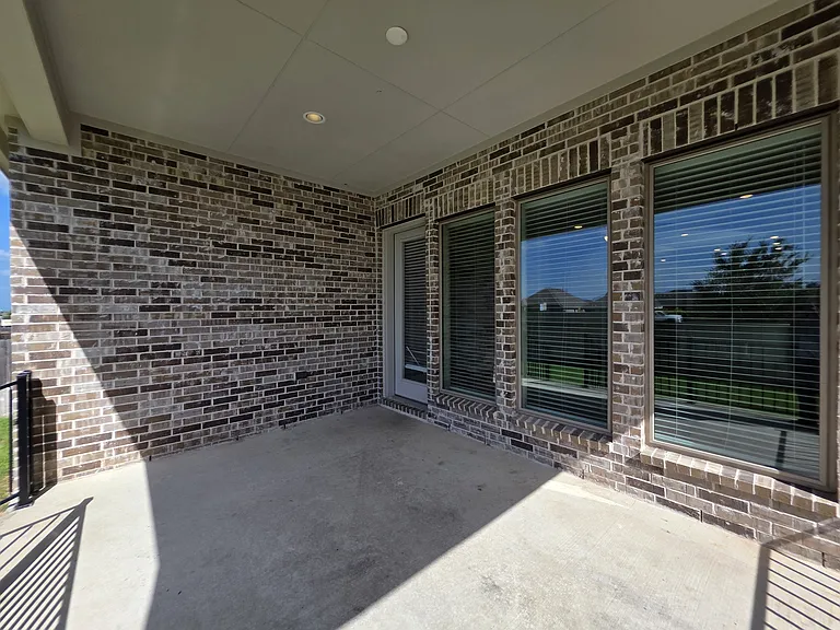 116 Rosemary Ct — Photo 24