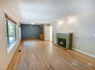 9610 SW Washington Pl, Portland, OR 97225
