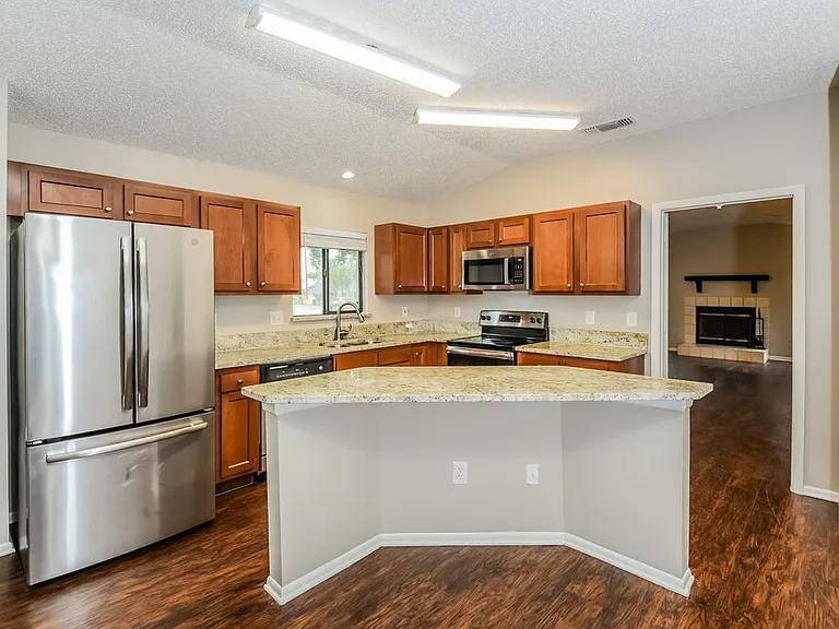 534 S Sundance Dr — Photo 6