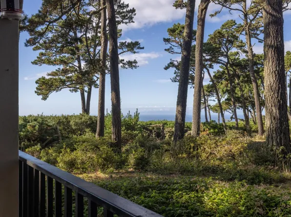 22 Ocean Pines Ln #22, Pebble Beach, CA 93953