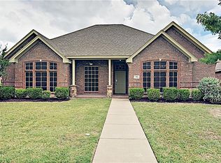 301 Painted Redstart St, Desoto, TX 75115