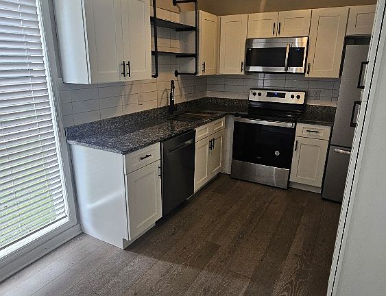 Nice kitchen!