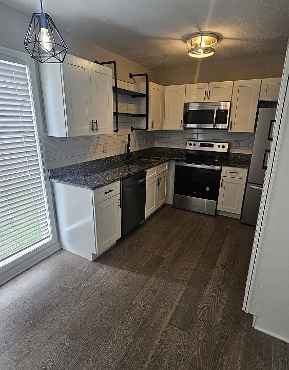 Nice kitchen!
