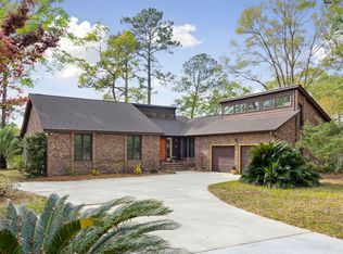 636 Cain Dr, Mount Pleasant, SC 29464