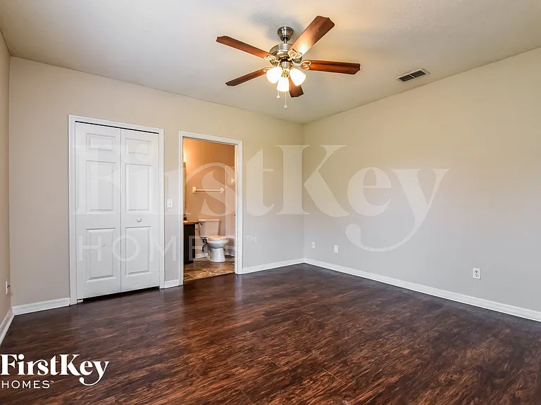 6840 Abady Ln — Photo 8