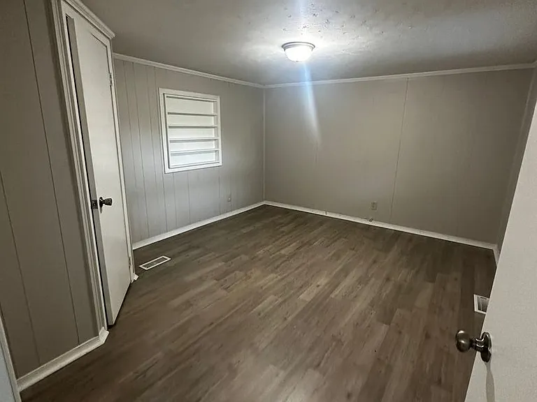 742 Old Sulphur Springs Rd — Photo 12