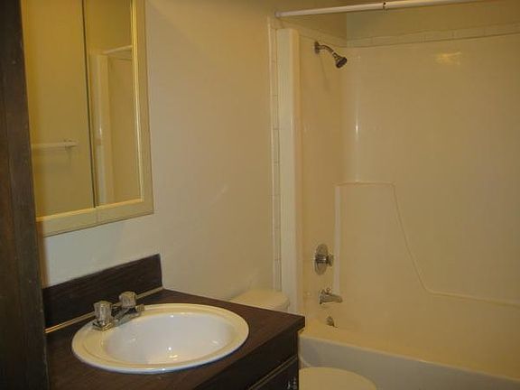 4th image of 19729 76th Ave W APT 6