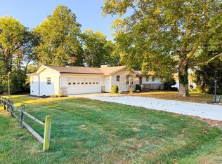3335 Sycamore Knolls Dr, Columbus, OH 43219