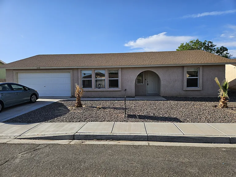 11374 E 27th Pl — Photo 37