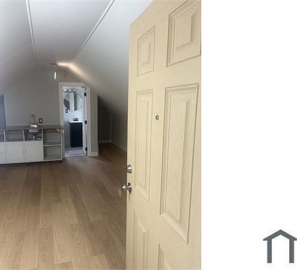 3rd image of 3888 Mathis St #1