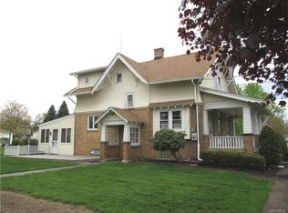 3925 Sowles Rd, Hamburg, NY 14075
