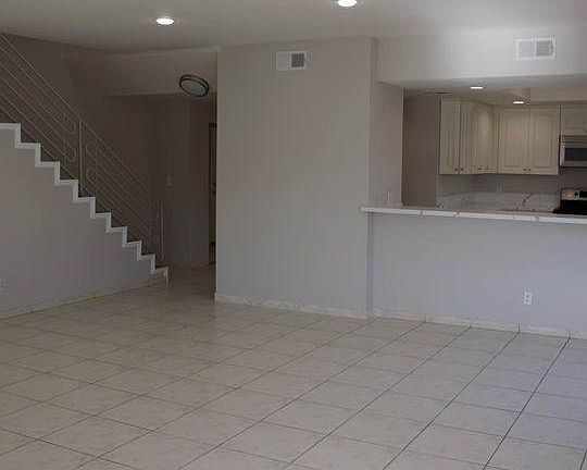 4th image of 6828 Laurel Canyon Blvd Unit 204
