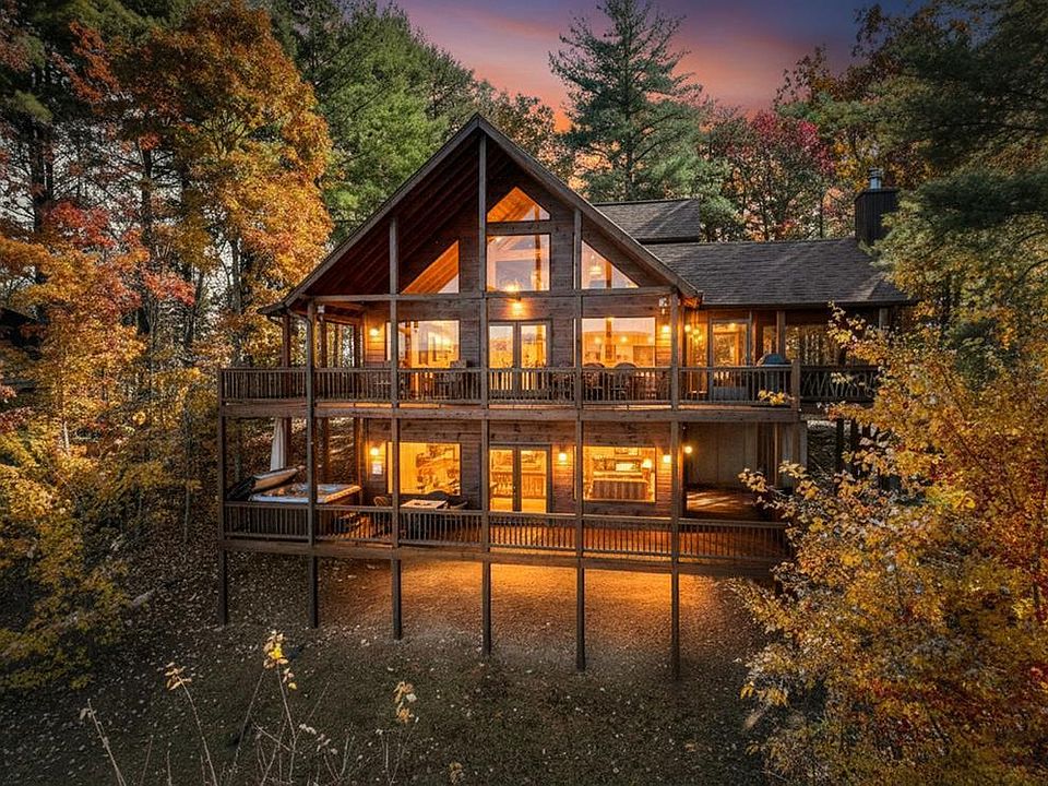 1st image of 136 Oasis Dr