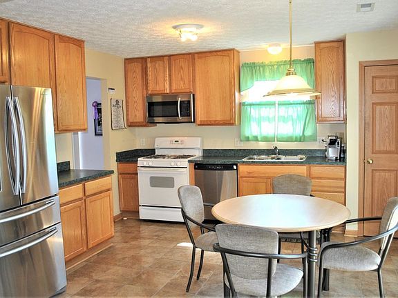 5th image of 6129 Nasby Dr