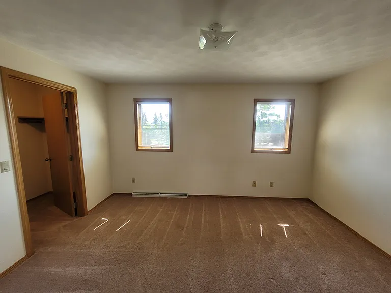 72 Brighton Cir — Photo 9