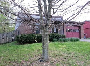 3417 Smoky Mountain Dr, Lexington, KY 40515