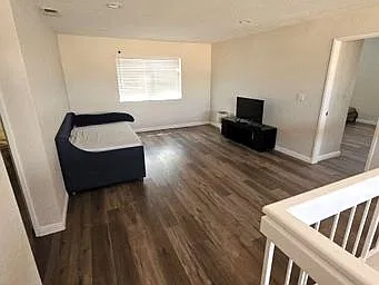 3 bed, 2.5 bath, 2474 sqft, $3,500 — Photo 4