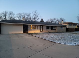 708 Rose Ave, Prospect Heights, IL 60070