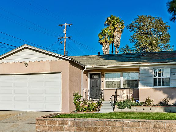 2nd image of 12320 Menlo Ave