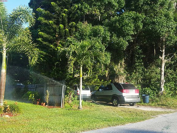 3rd image of 3121 SE 39th Ave