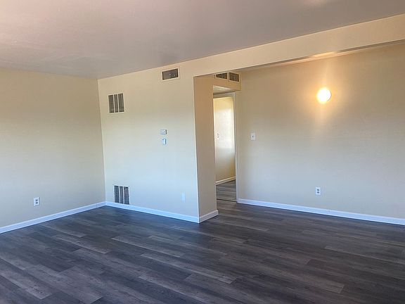 4th image of 4856 Morales St